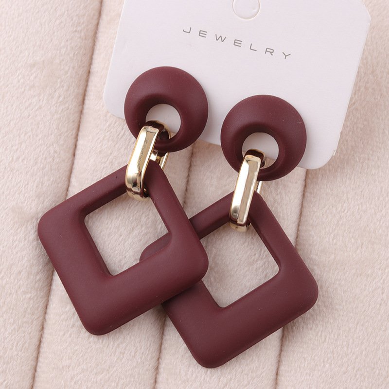 Wine red